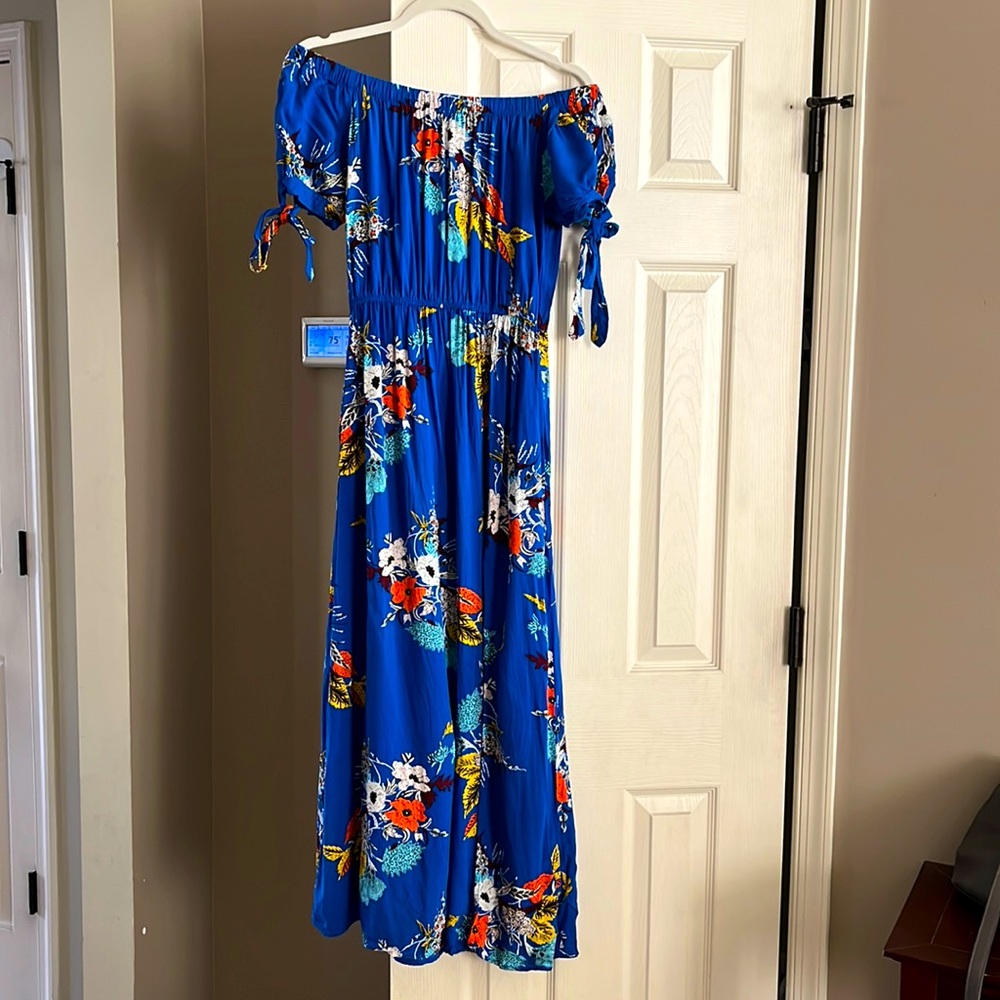 Off shoulder blue floral maxi dress with side slit